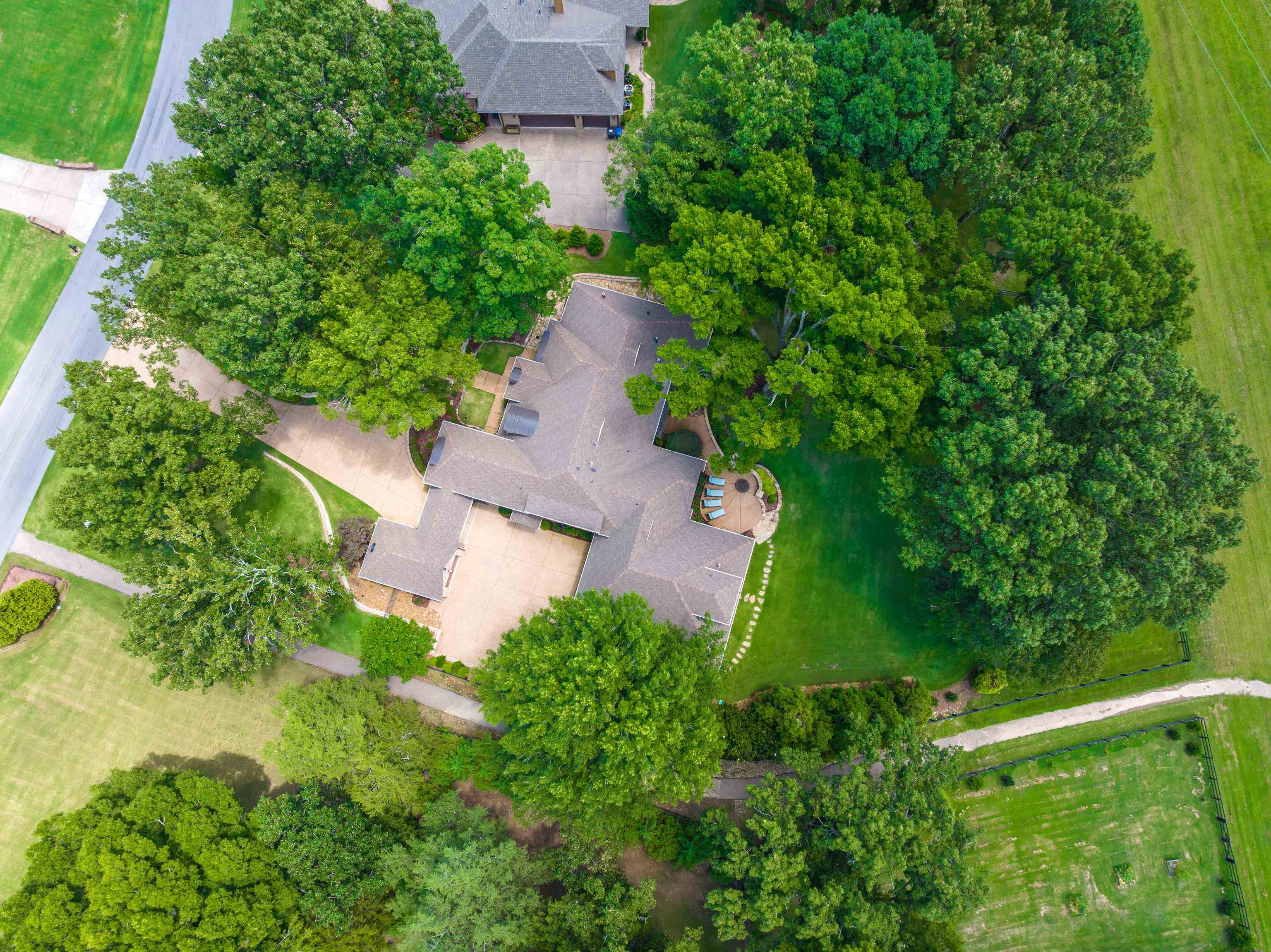 70 GREENBRIER LAKES CV