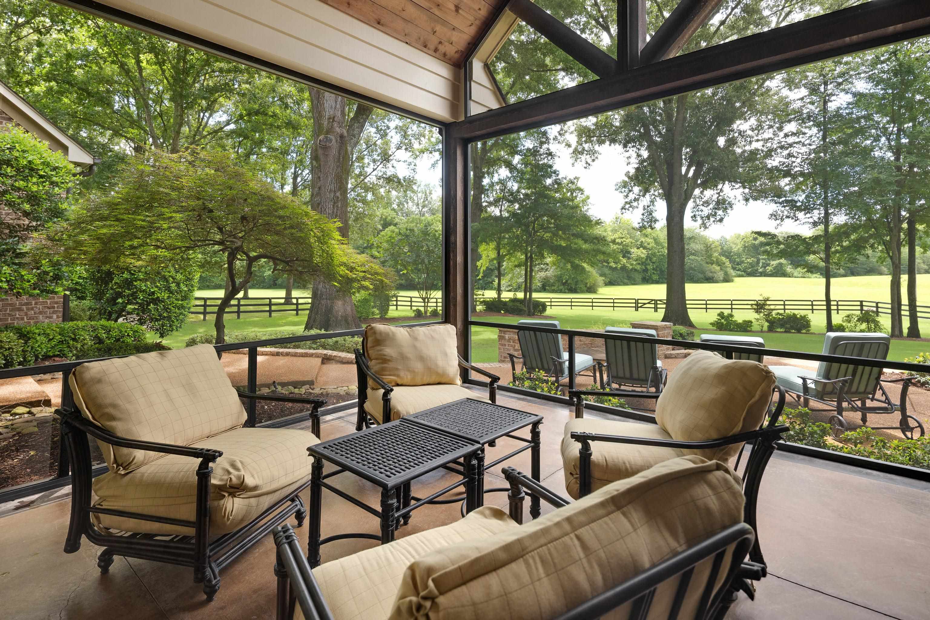 70 GREENBRIER LAKES CV