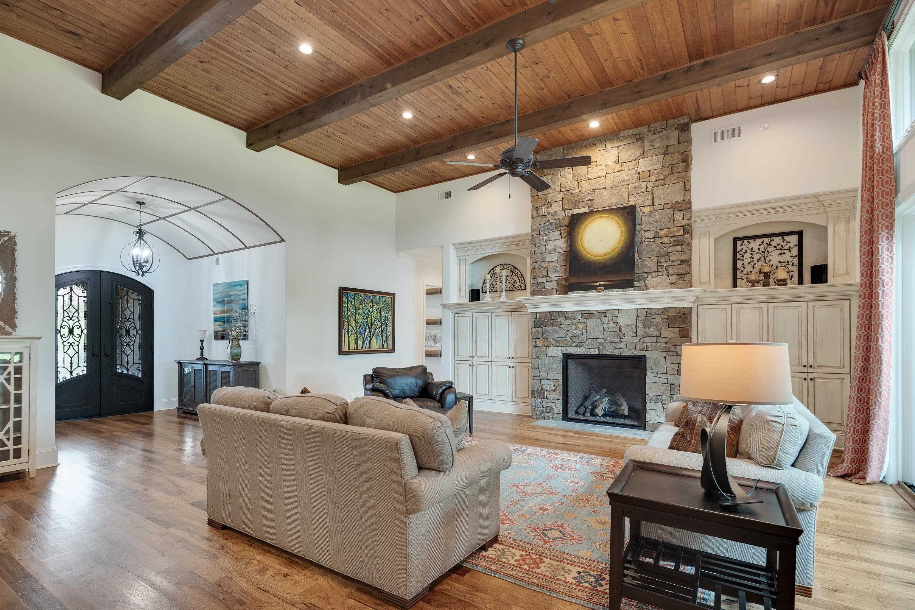 70 GREENBRIER LAKES CV