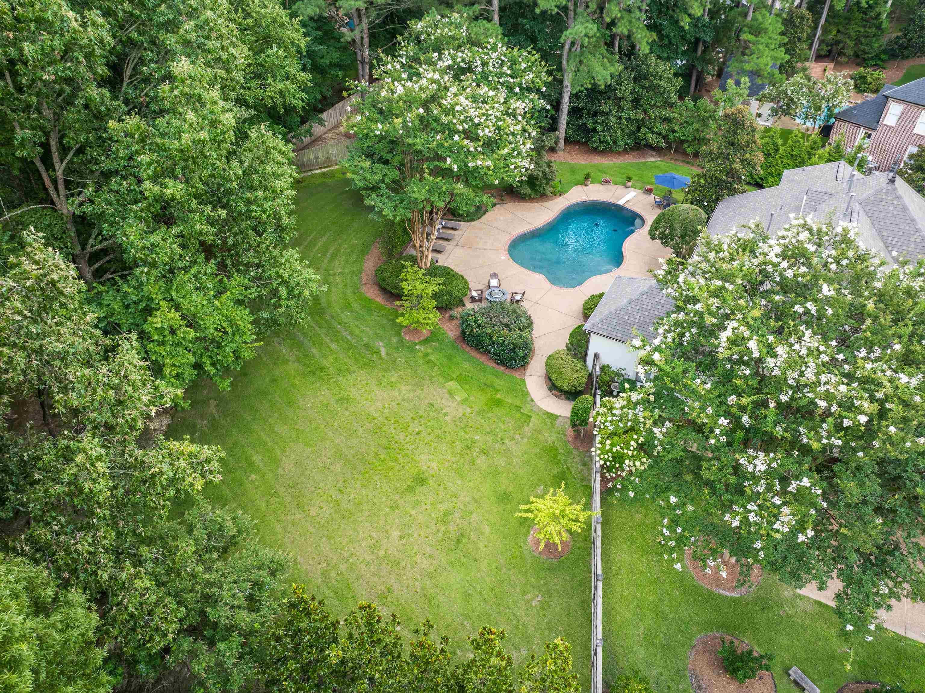 2902 BENTWOOD OAK DR