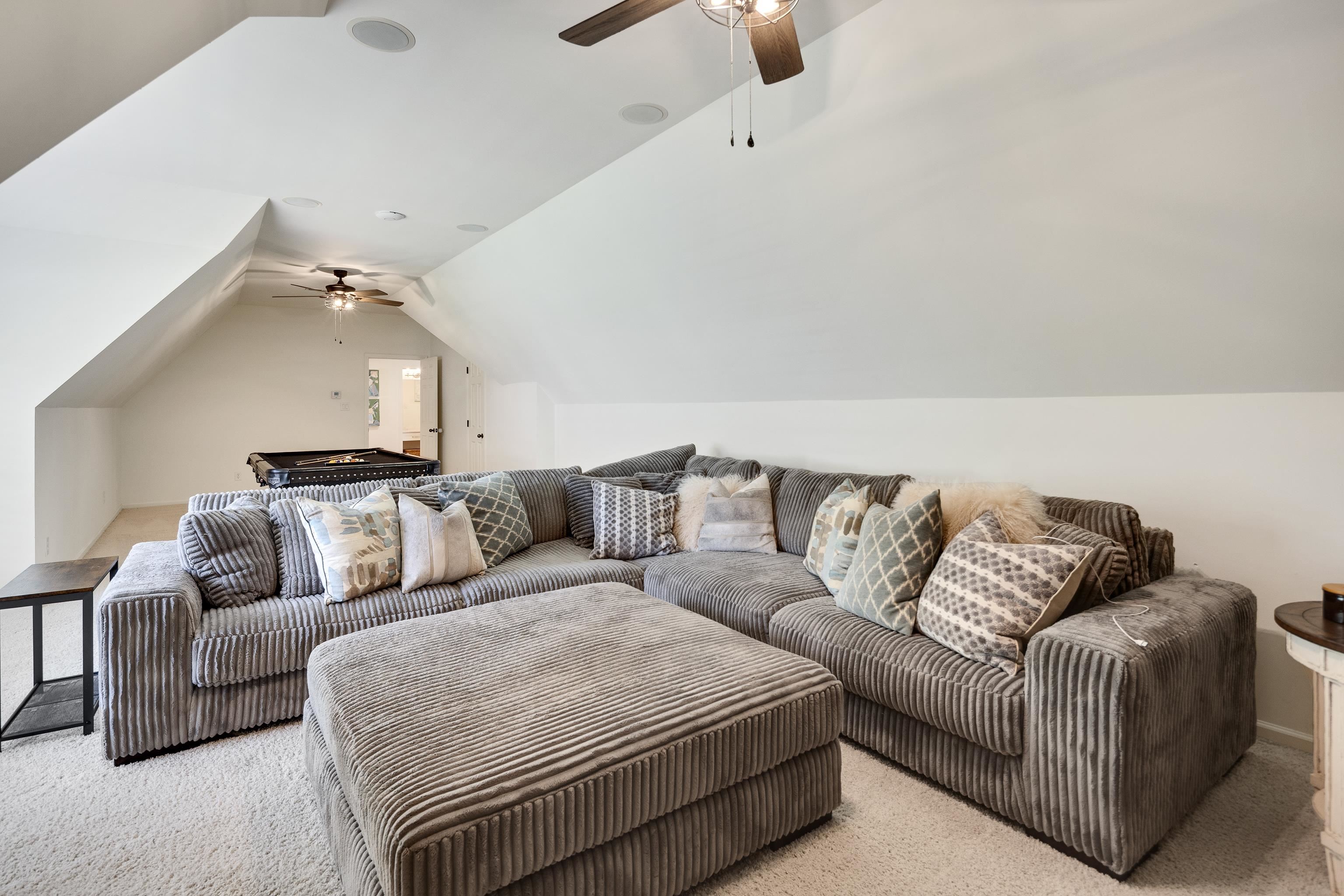 2902 BENTWOOD OAK DR