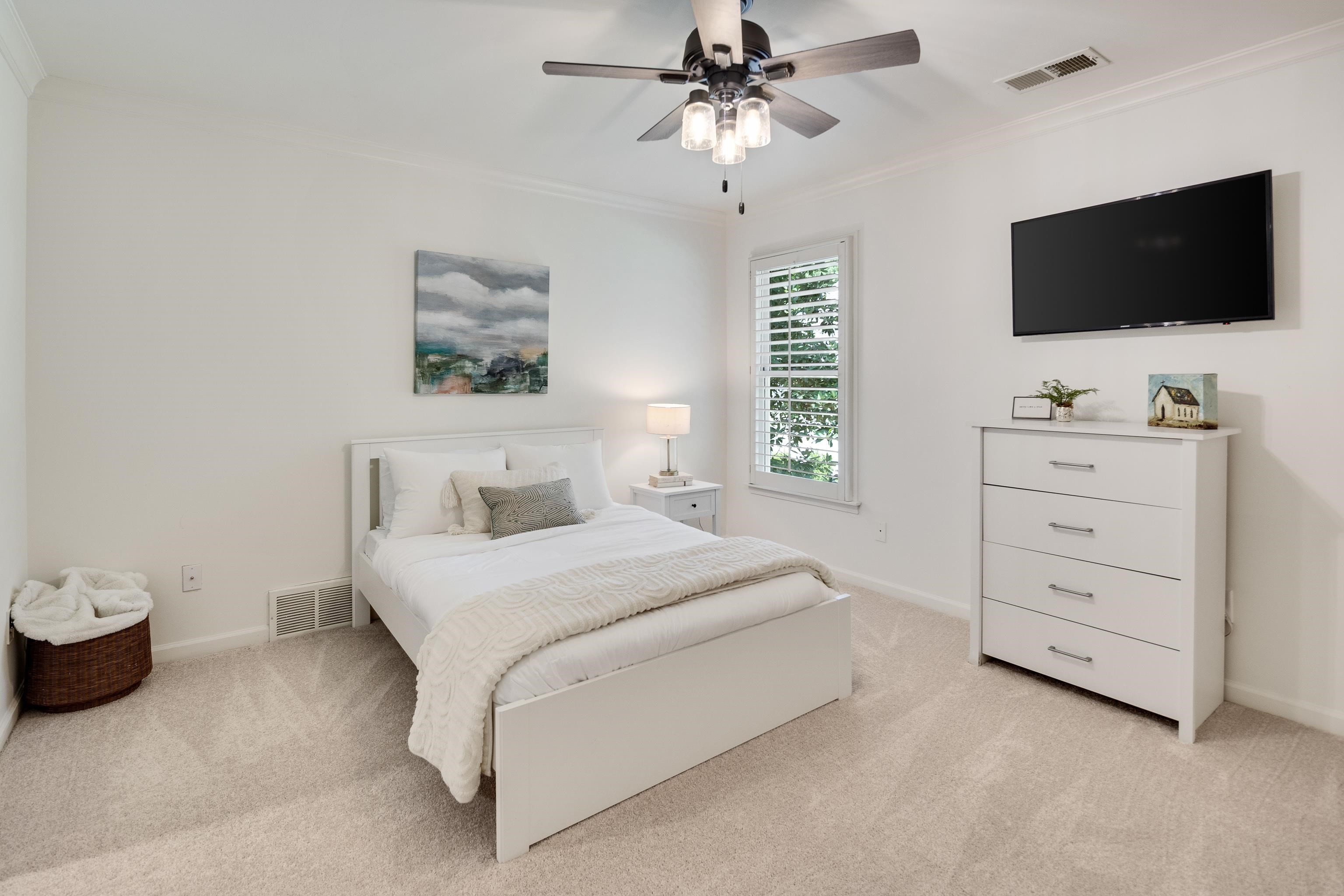 2902 BENTWOOD OAK DR
