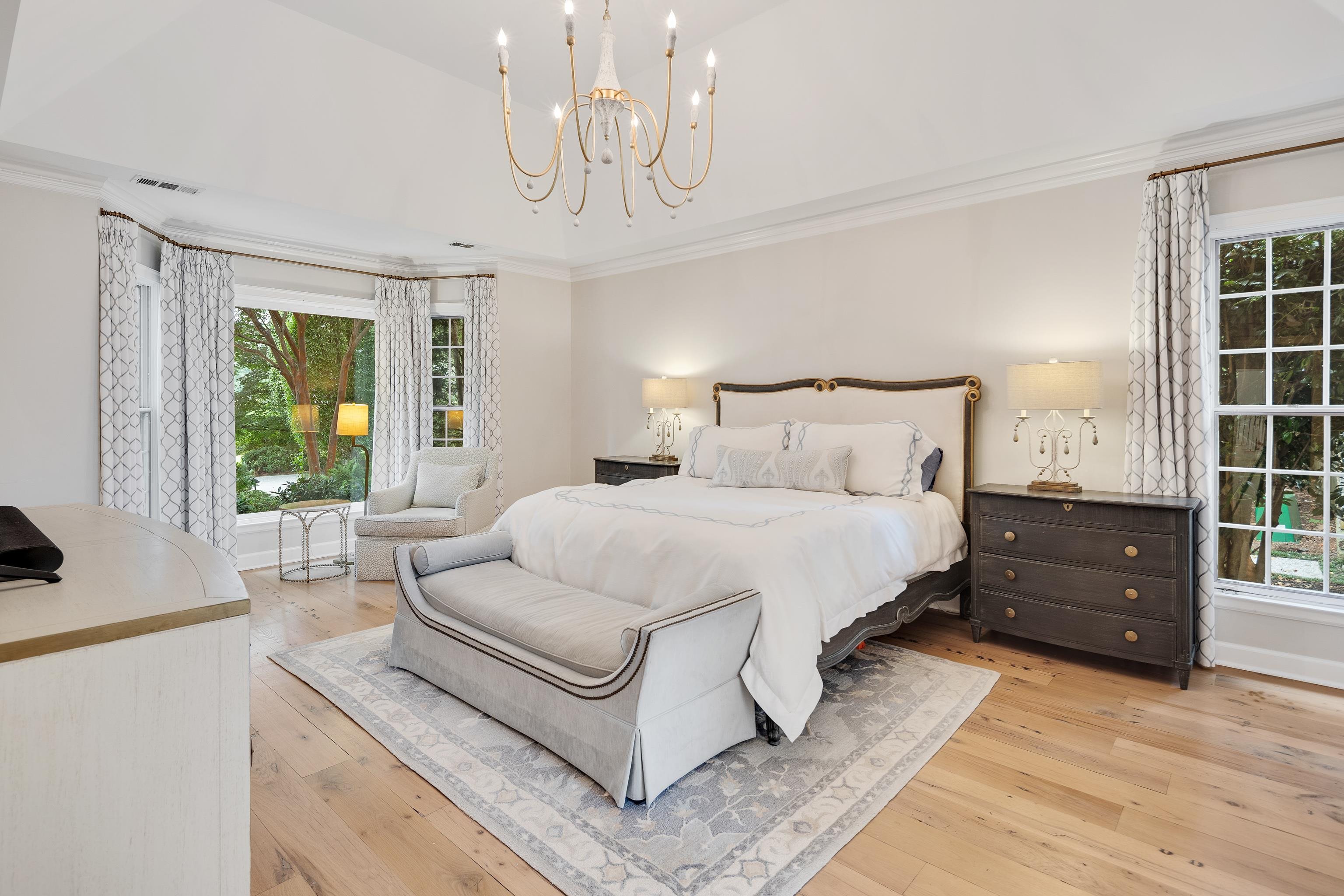 2547 DELMEAD CV