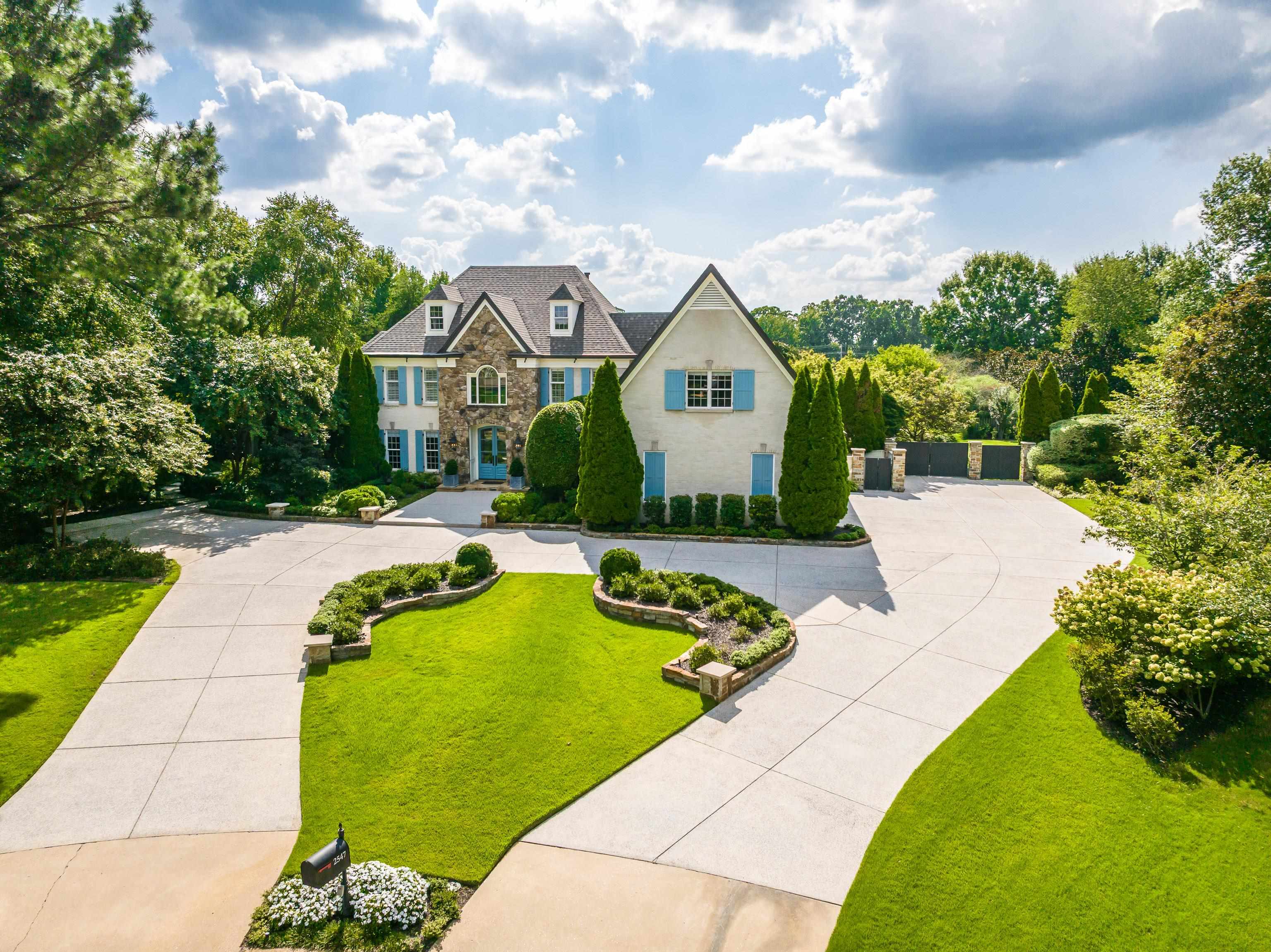 2547 DELMEAD CV