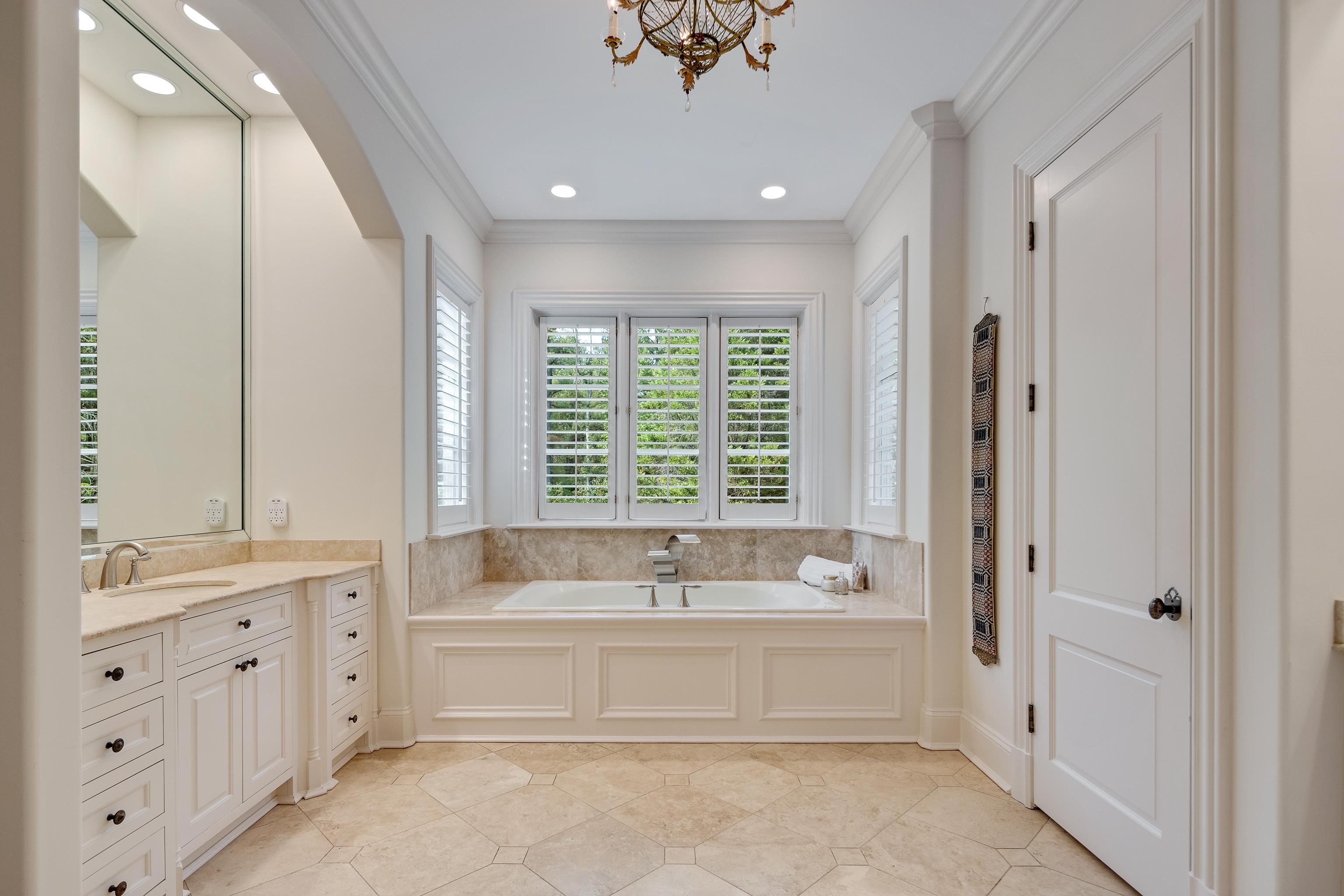 9260 GWYNN HOLLOW CV