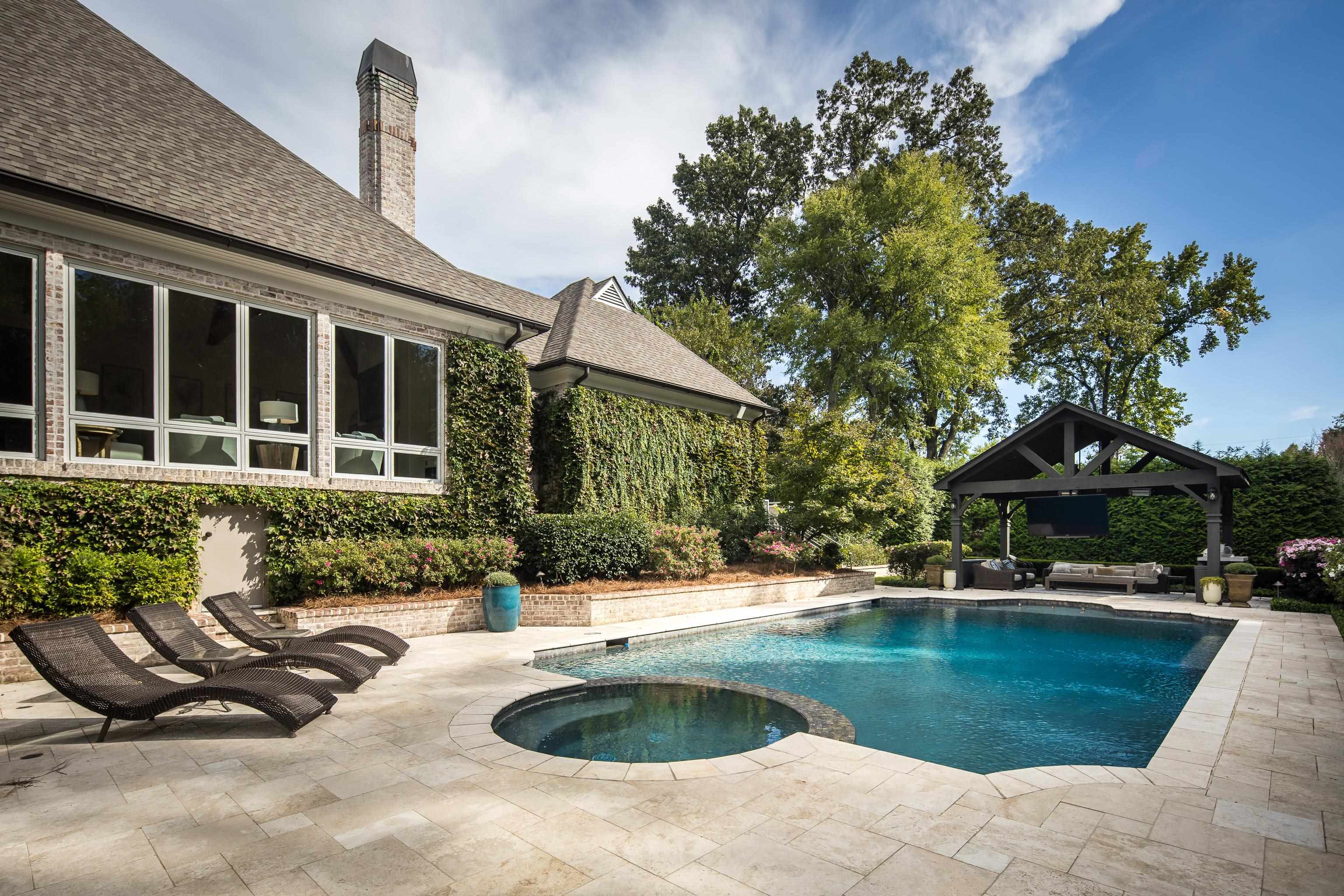 9260 GWYNN HOLLOW CV