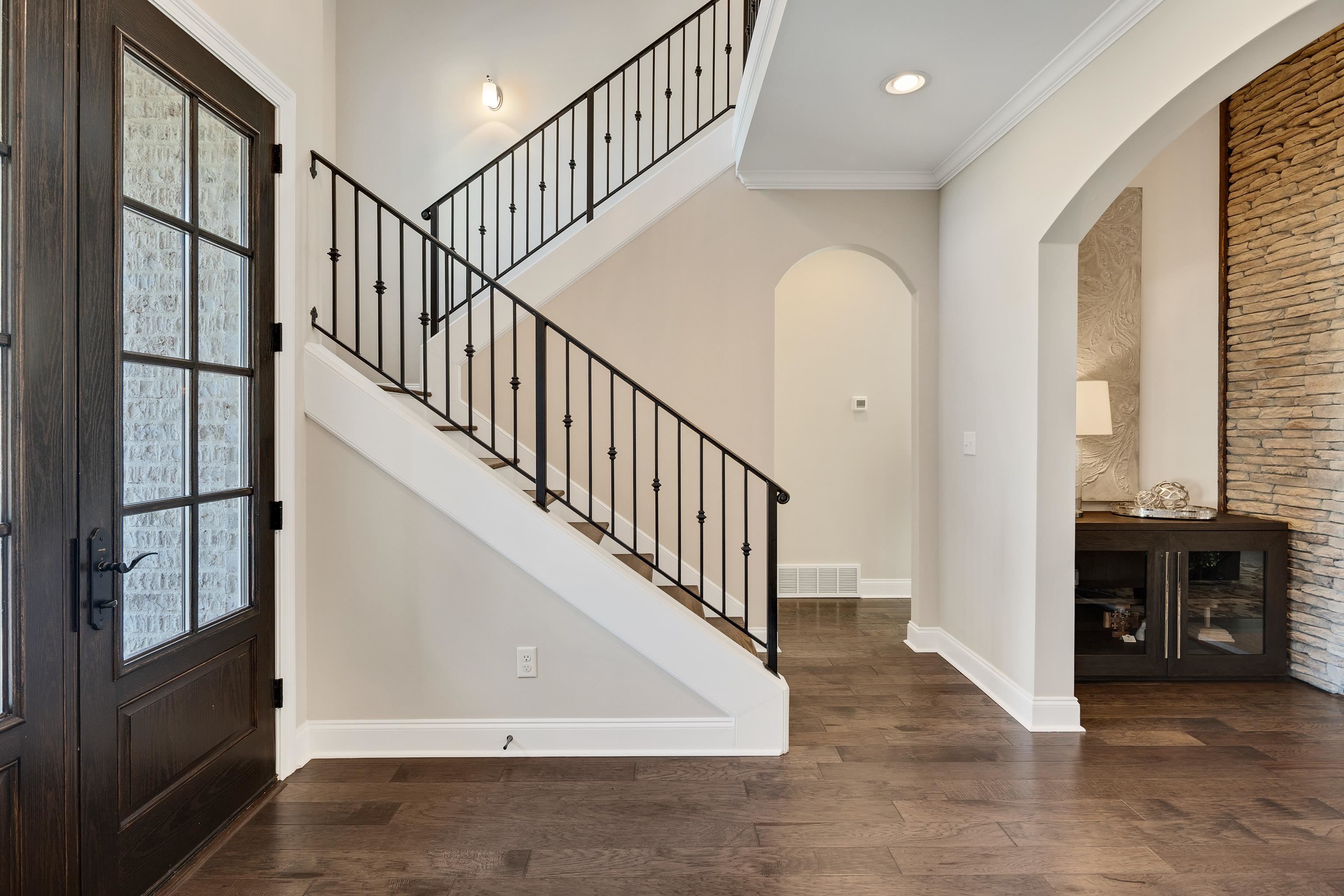 10701 MAGNOLIA PARK CIR S