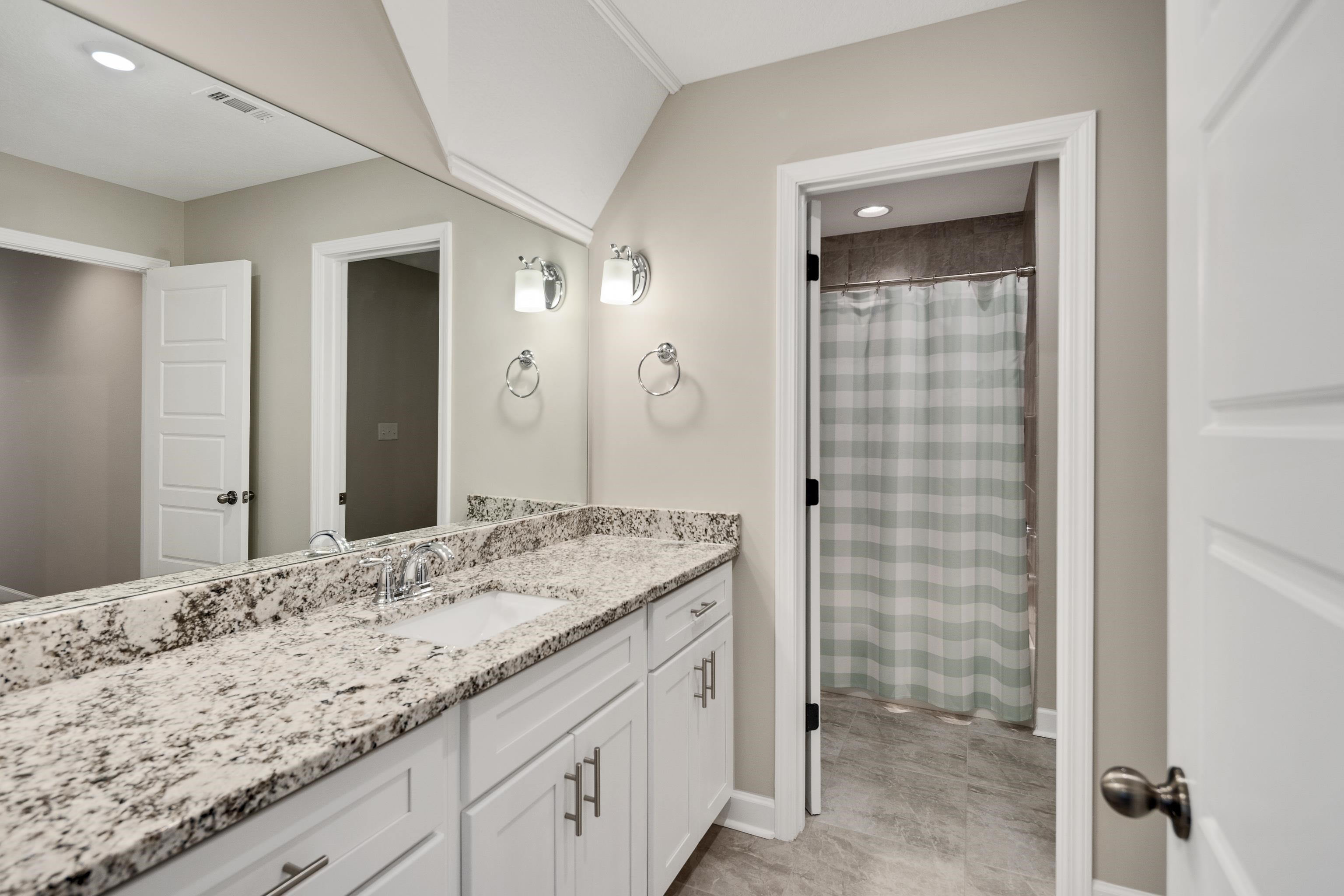 10701 MAGNOLIA PARK CIR S