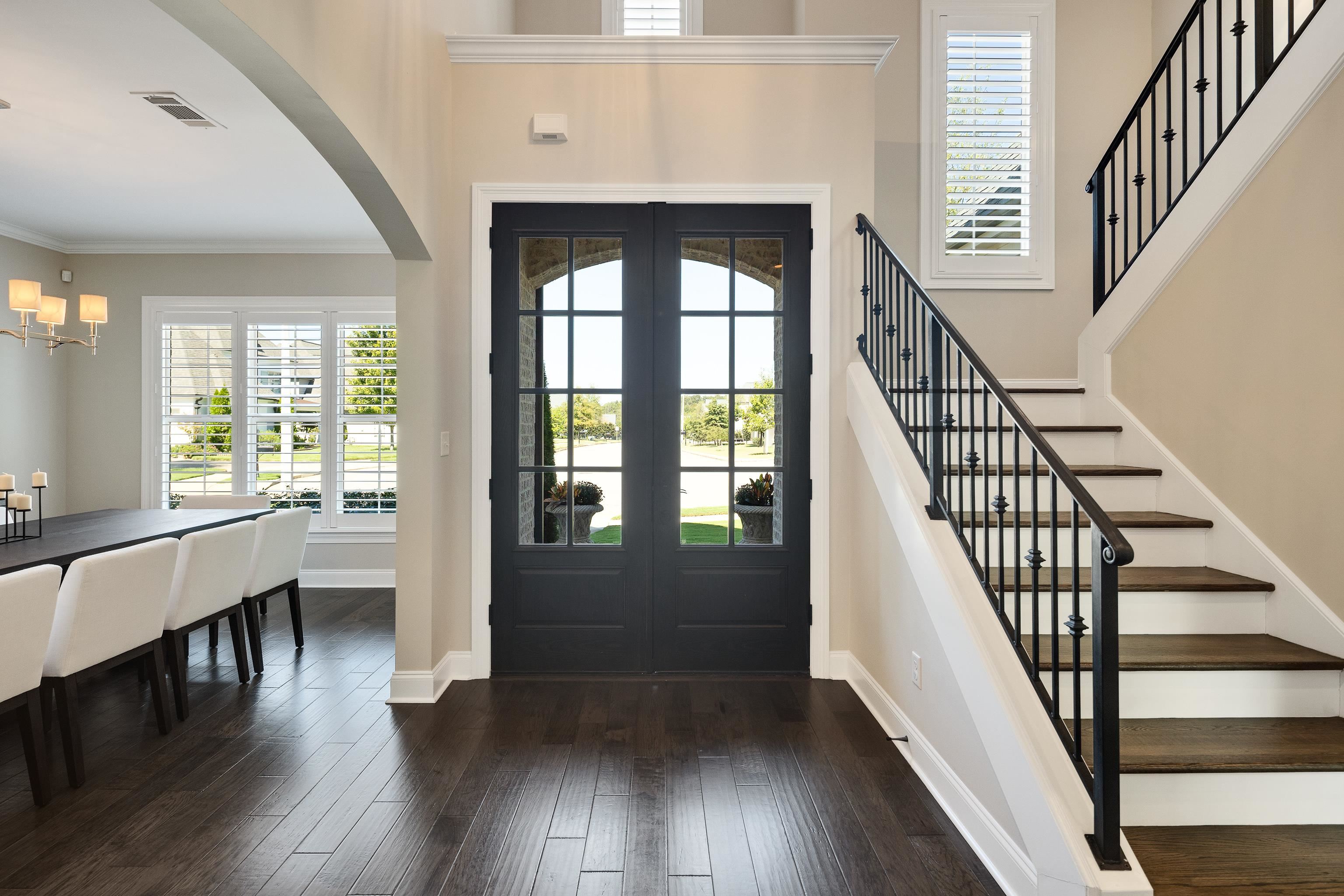 10701 MAGNOLIA PARK CIR S