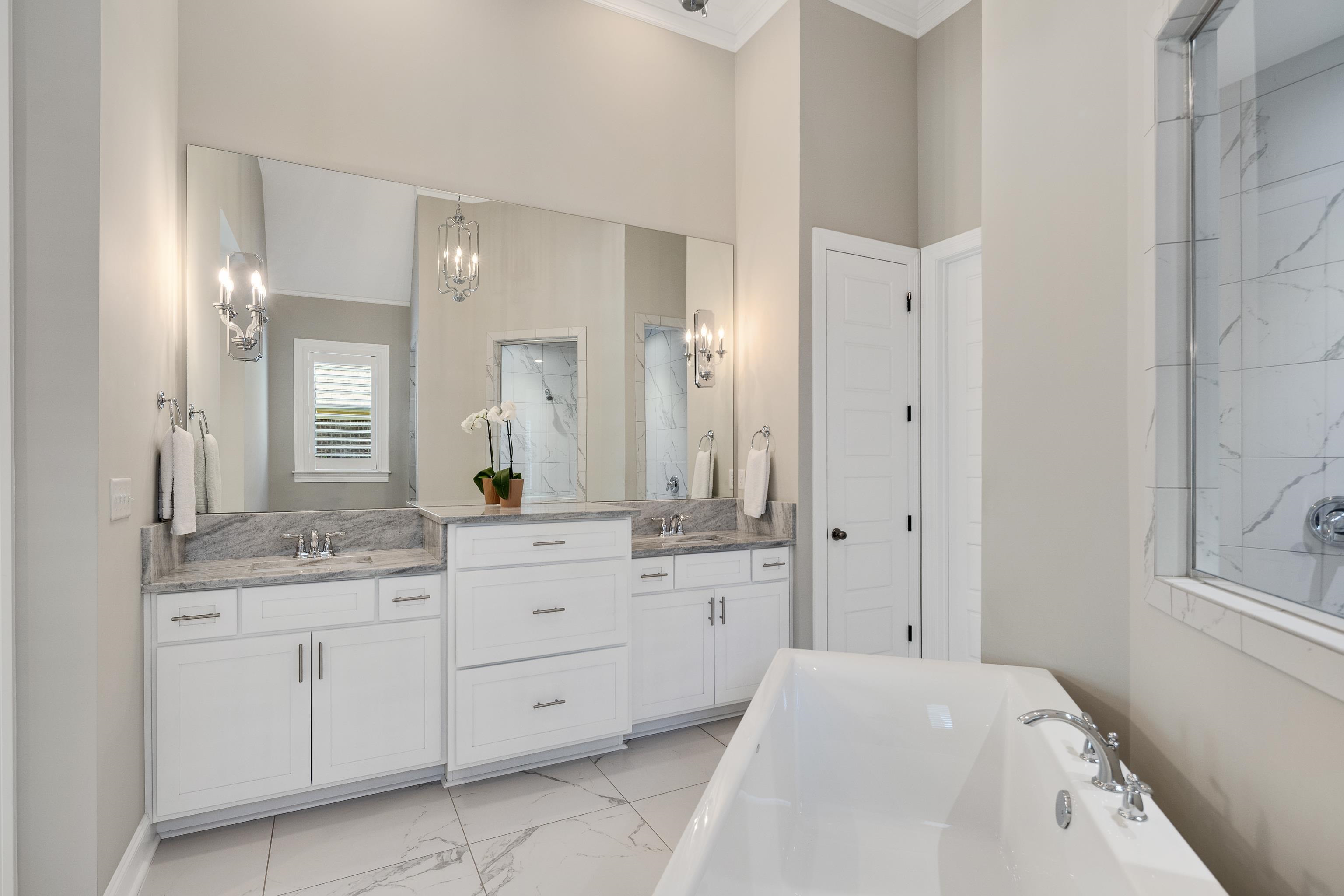 10701 MAGNOLIA PARK CIR S