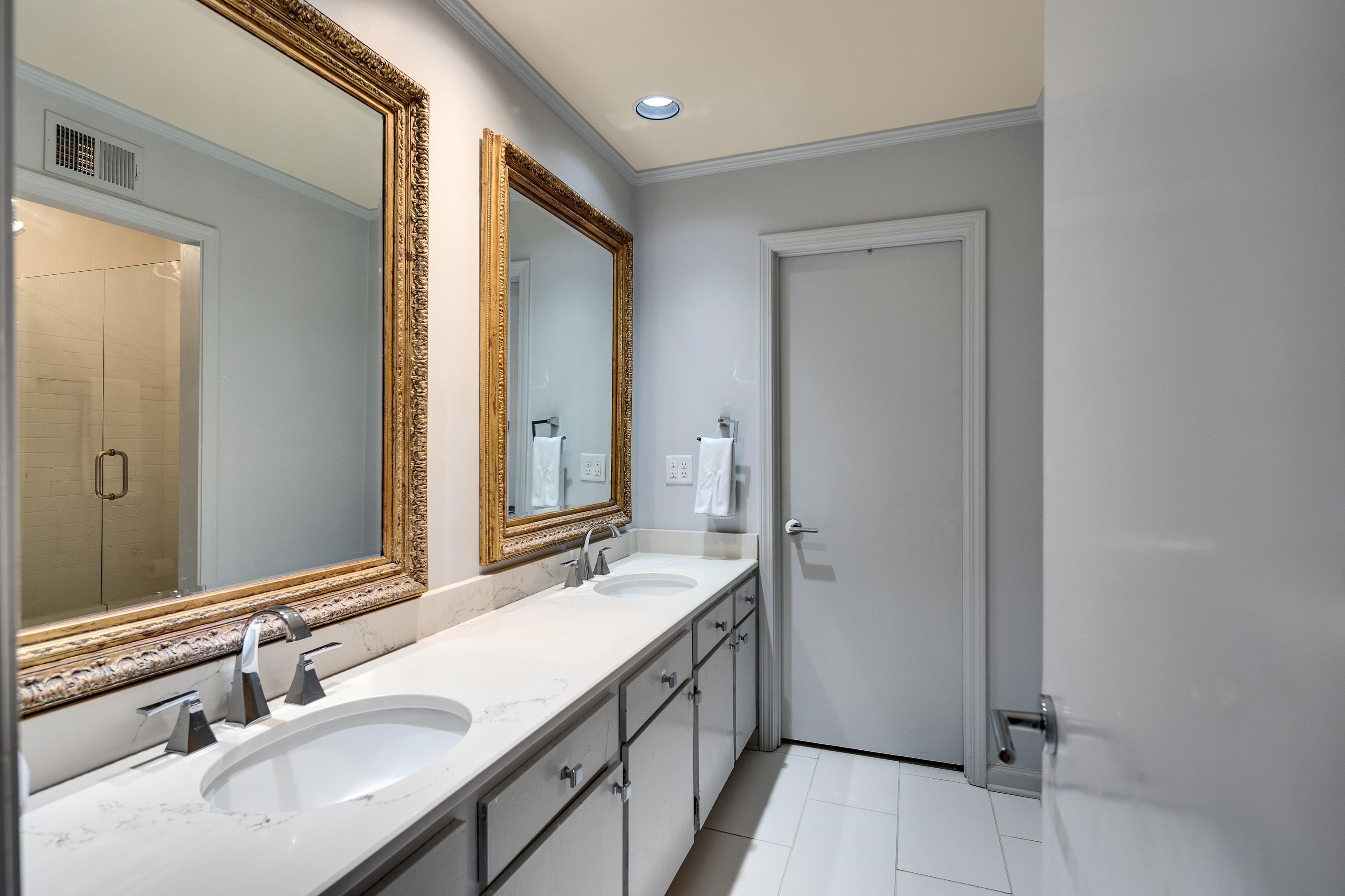 4729 MINT DR Unit: 4729