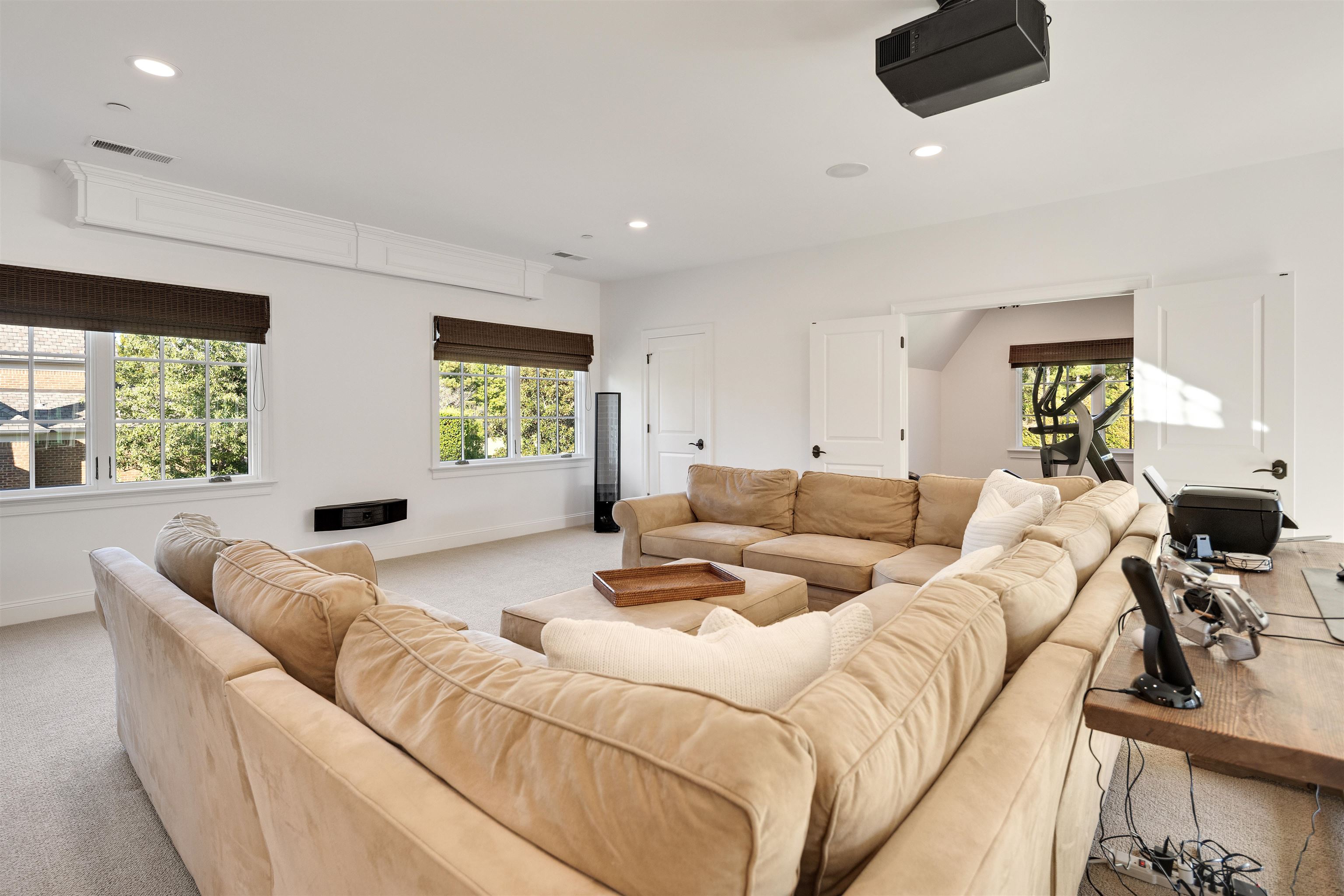 206 DUBRAY MANOR DR