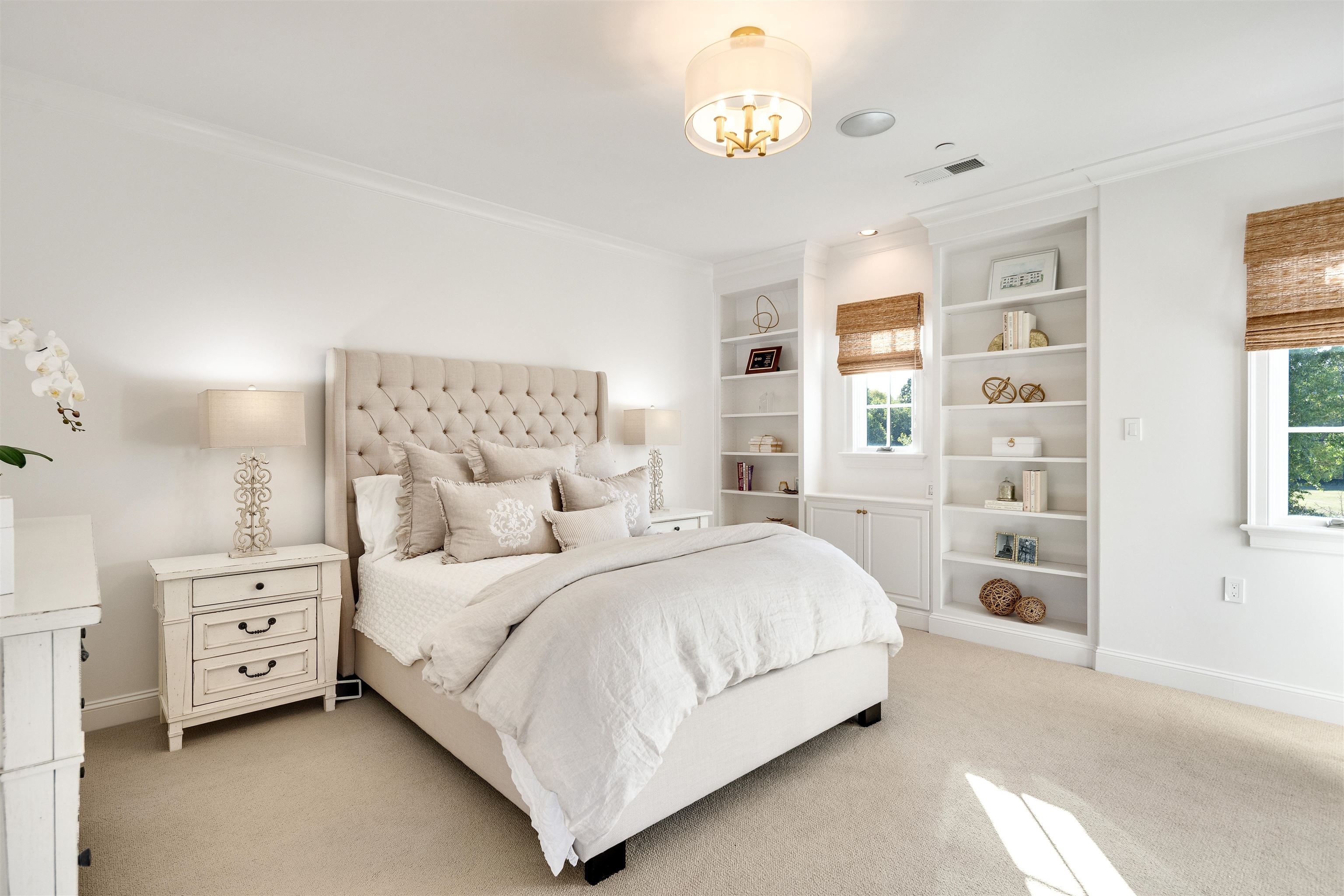 206 DUBRAY MANOR DR