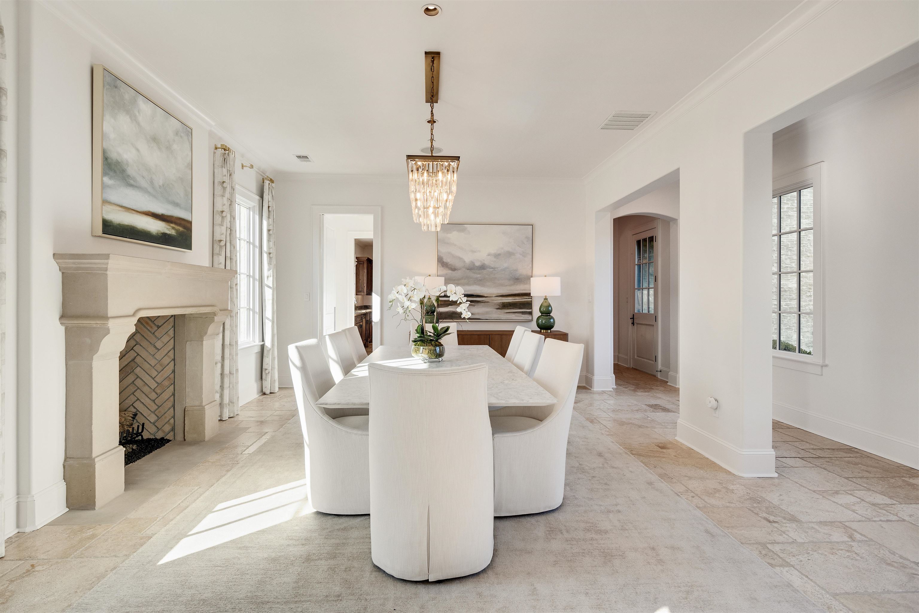 206 DUBRAY MANOR DR