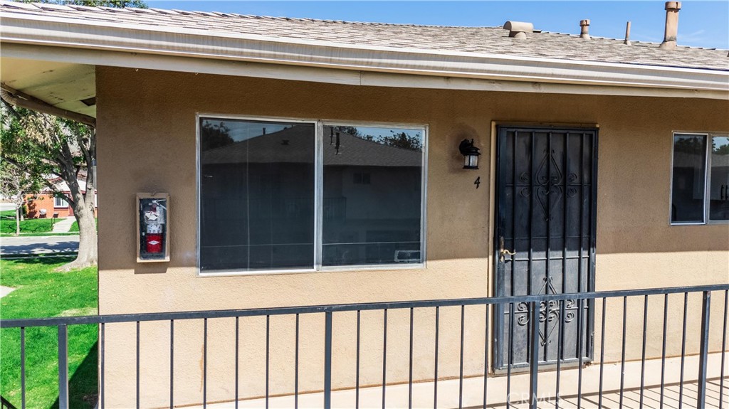 1070 W Calle de las Estrellas 4