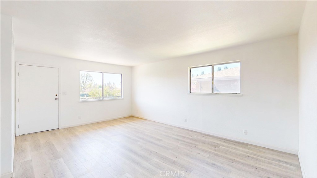 1070 W Calle de las Estrellas 4