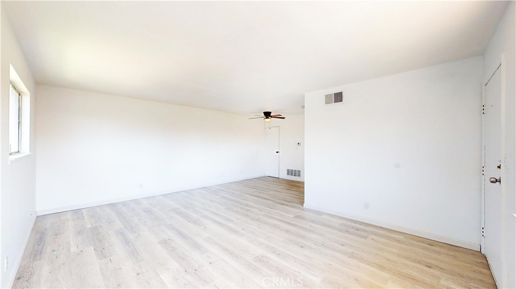 1070 W Calle de las Estrellas 4