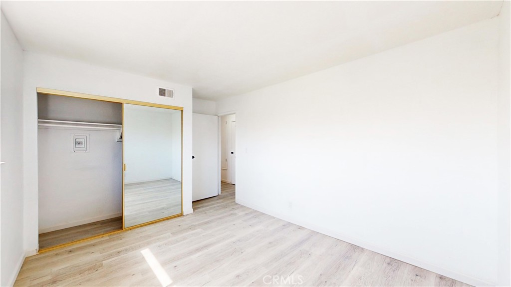 1070 W Calle de las Estrellas 4