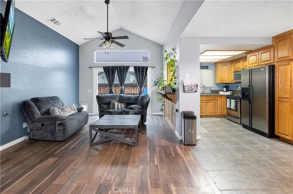 26195 Ferndale Court