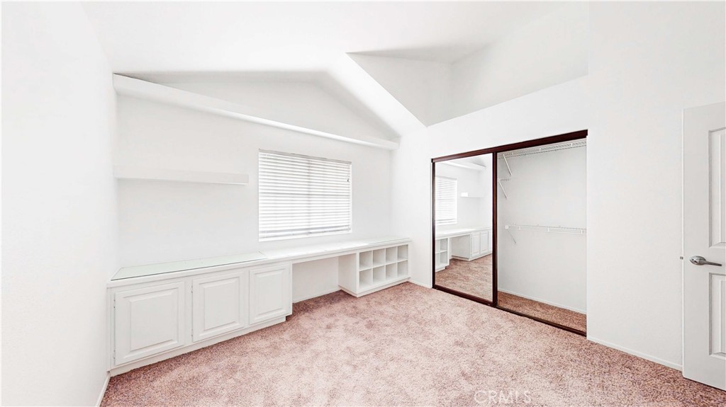 4932 Pinnacle Street