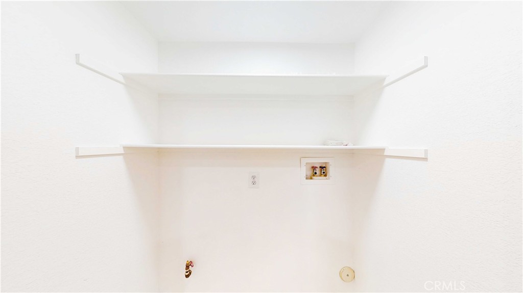 4932 Pinnacle Street