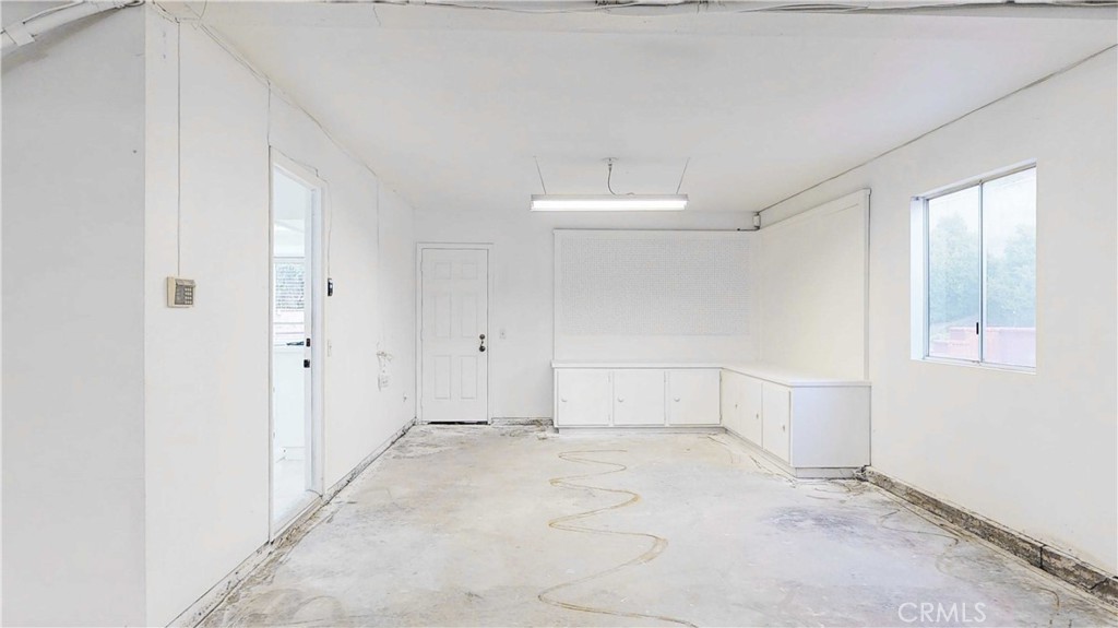 4932 Pinnacle Street