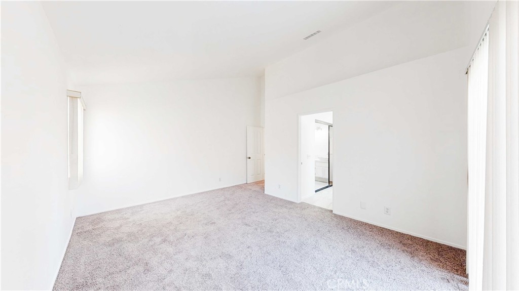 4932 Pinnacle Street