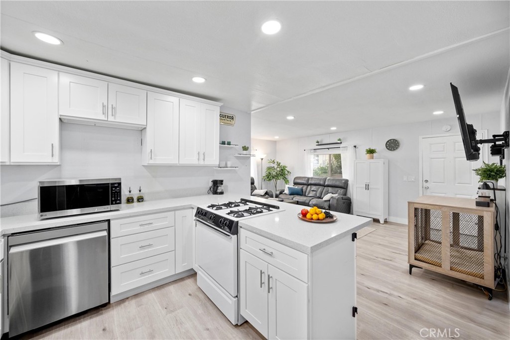 17086 Esperanza Drive