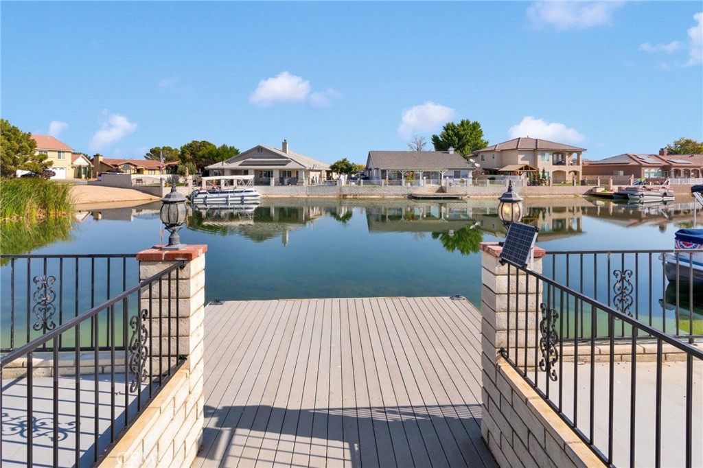 14374 Ironsides Lane