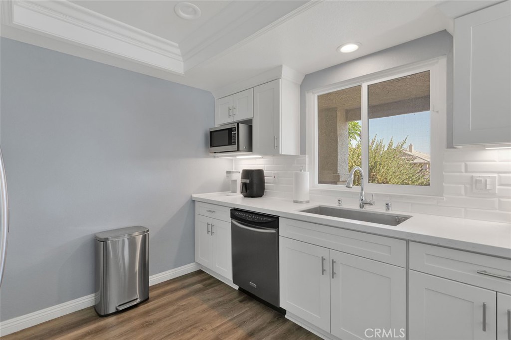 14374 Ironsides Lane