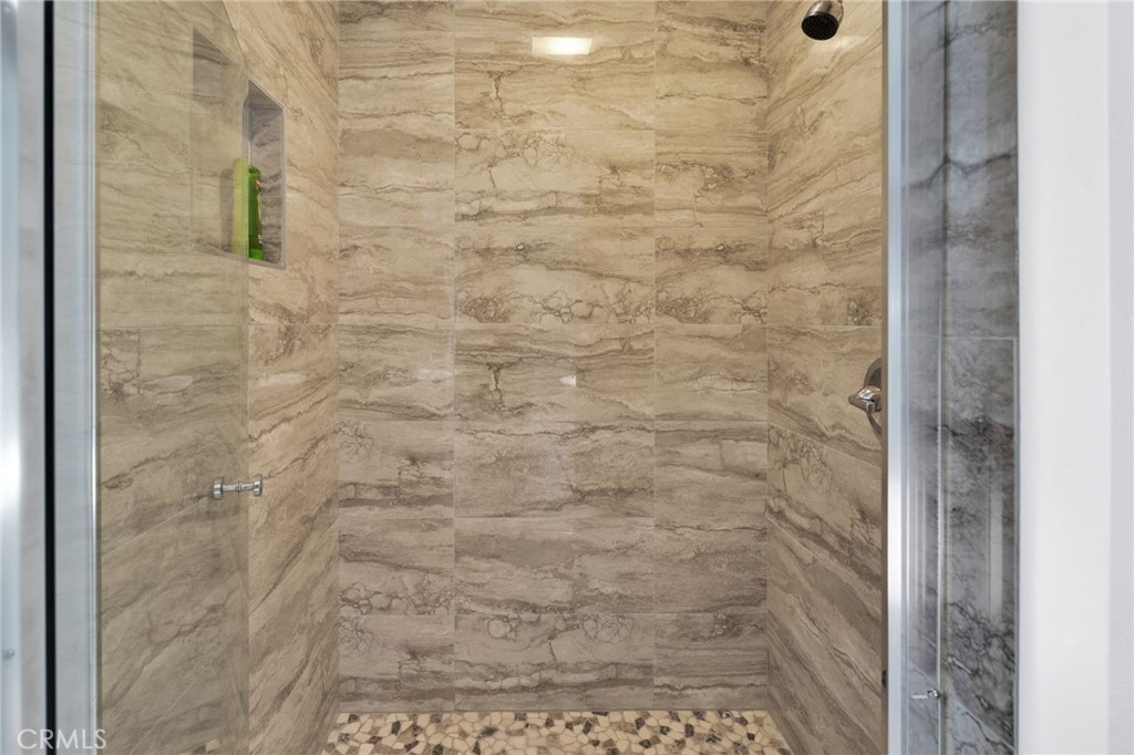 14374 Ironsides Lane