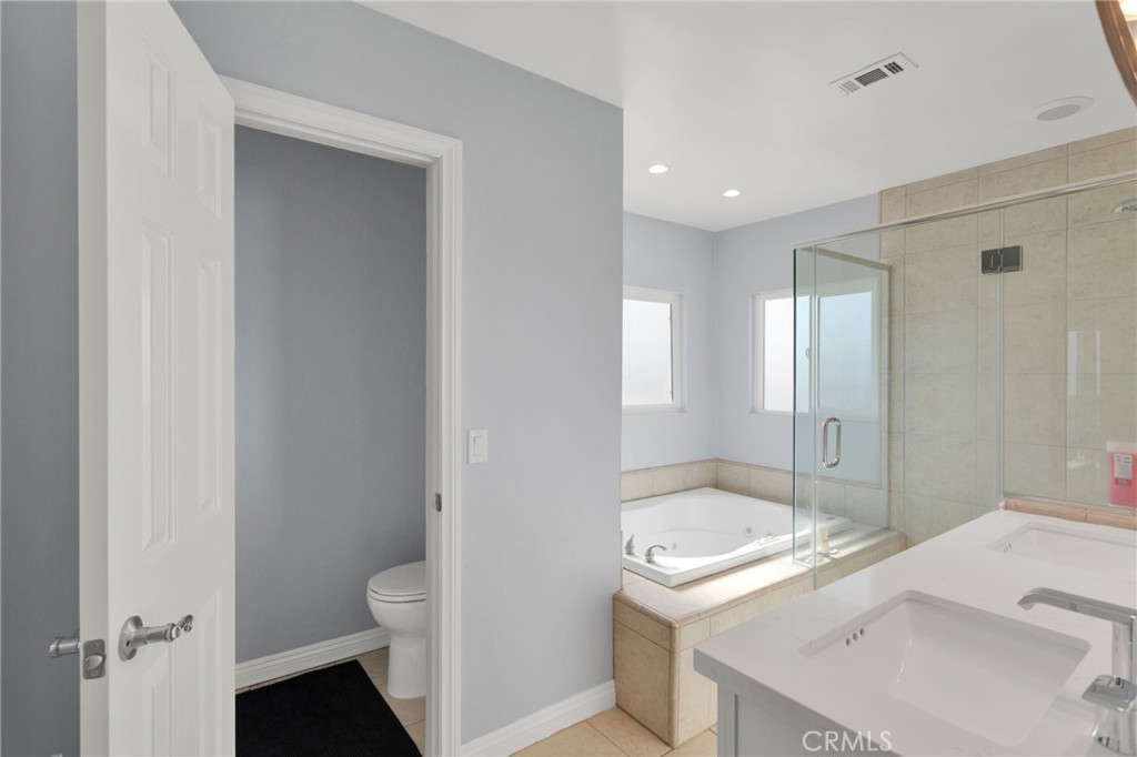 14374 Ironsides Lane