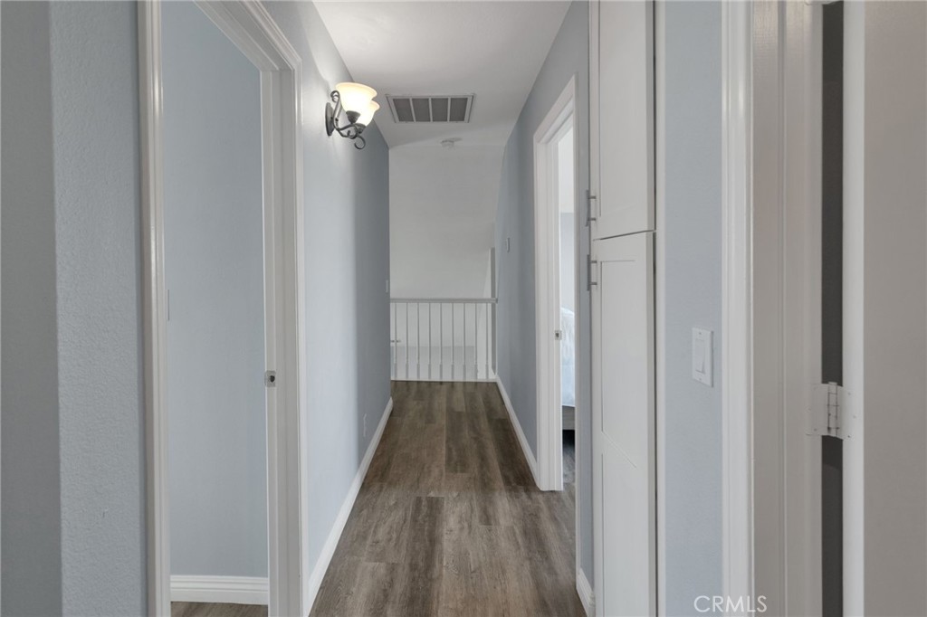 14374 Ironsides Lane