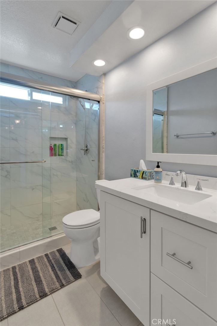 14374 Ironsides Lane