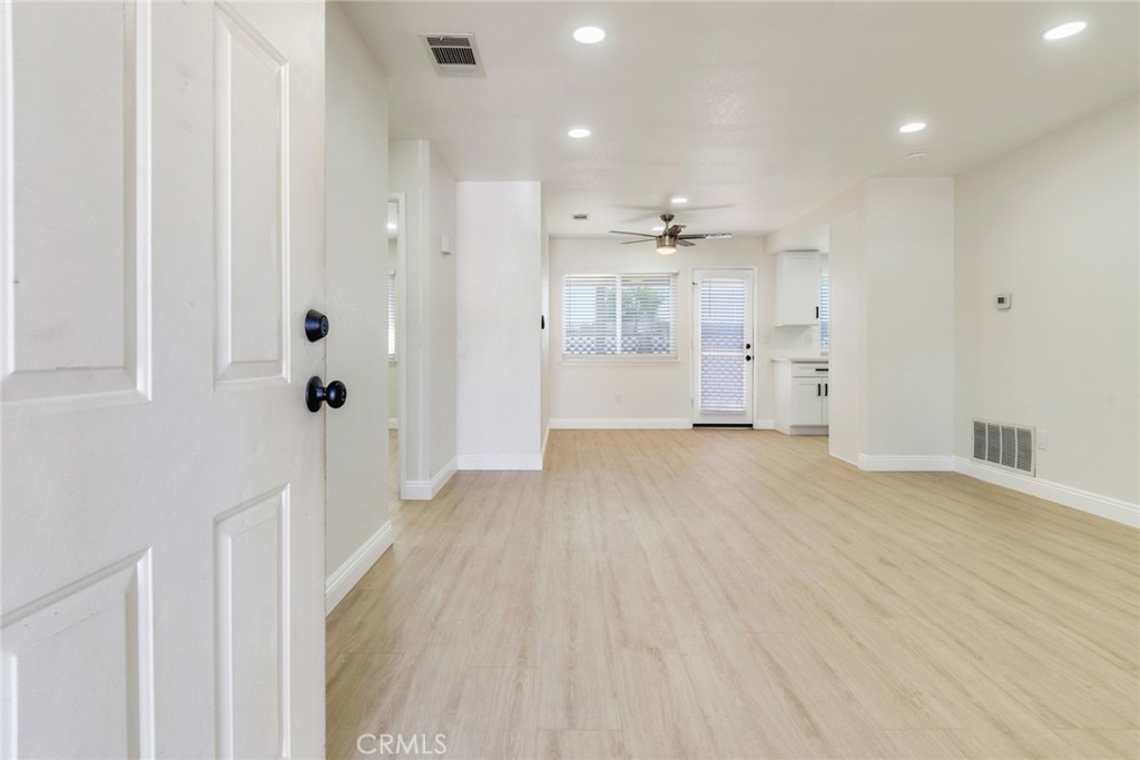 16077 Juniper Street