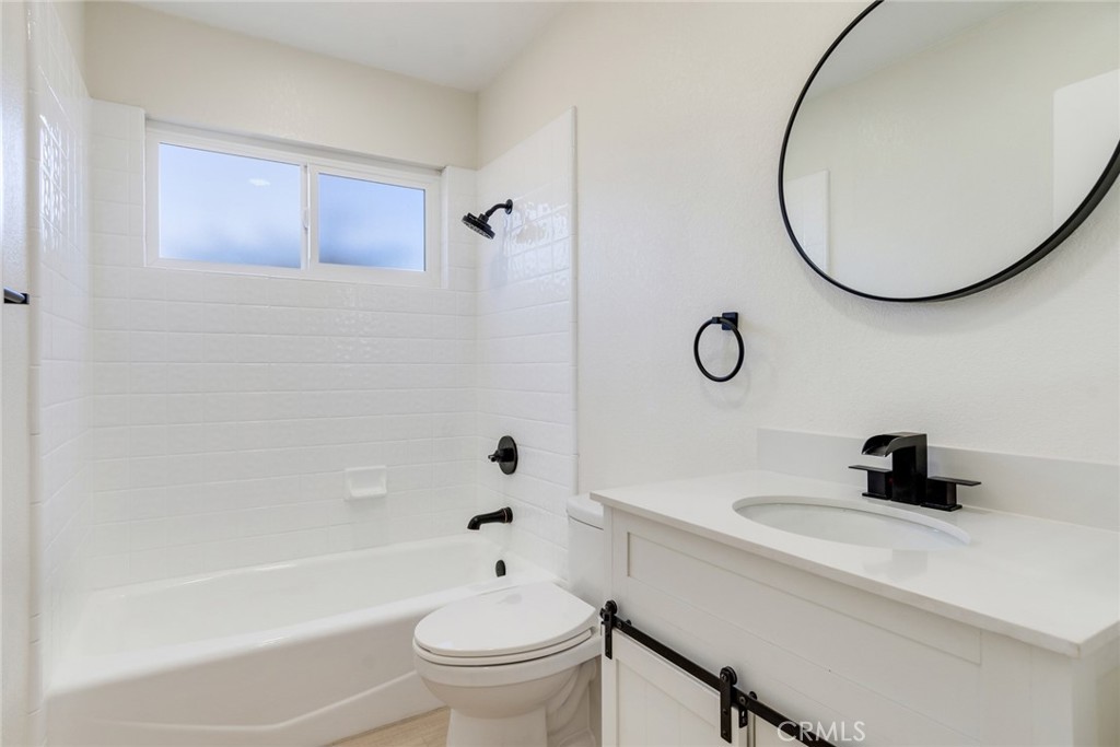 16077 Juniper Street