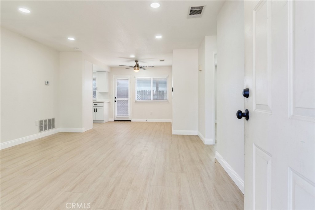 16077 Juniper Street