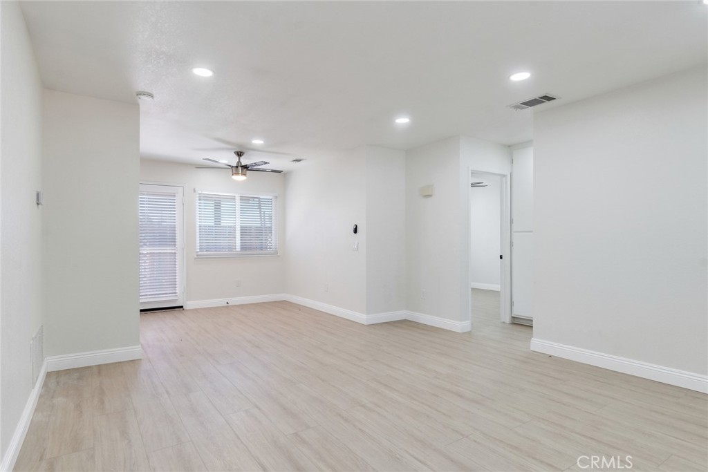 16077 Juniper Street