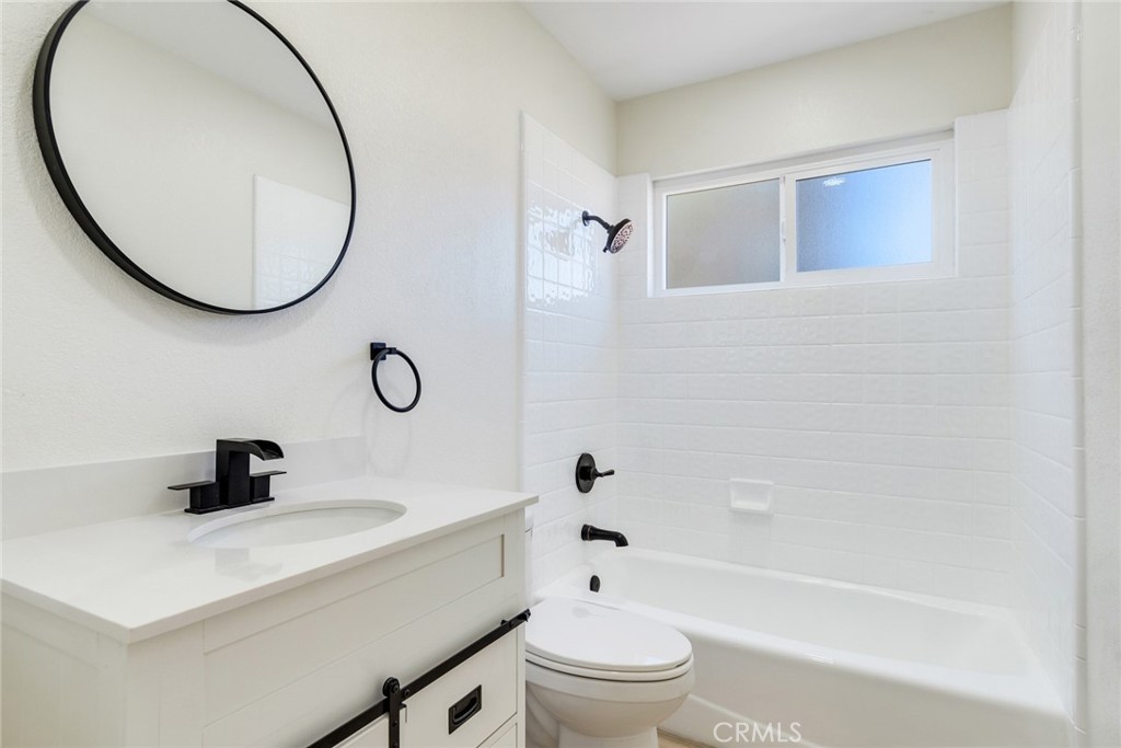 16077 Juniper Street