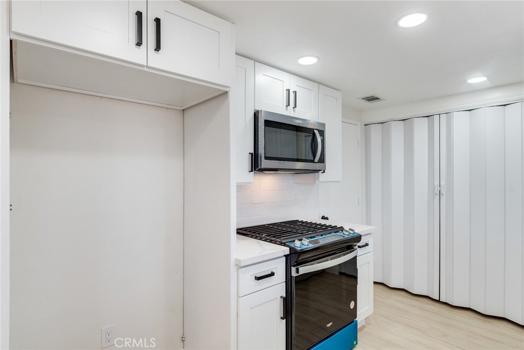 16077 Juniper Street