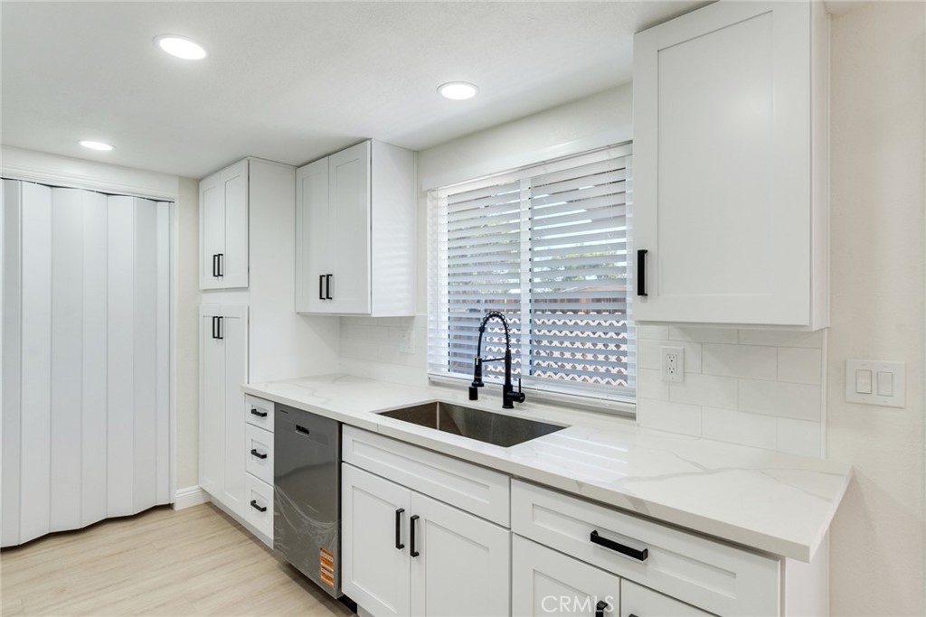 16077 Juniper Street