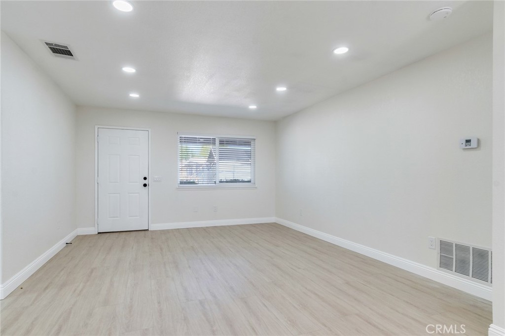 16077 Juniper Street