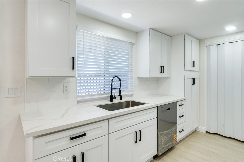 16077 Juniper Street