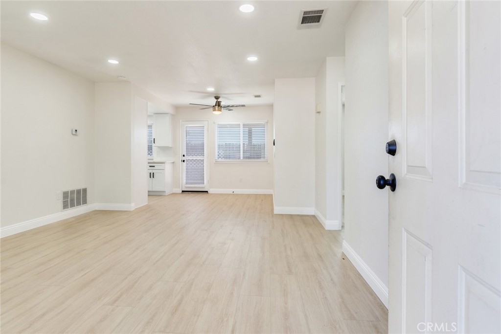 16077 Juniper Street