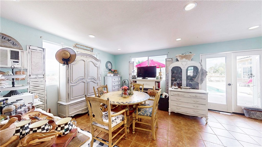 18563 Sunset Knoll