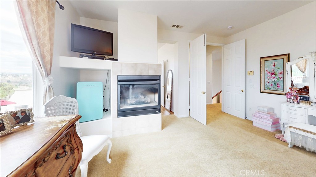 18563 Sunset Knoll