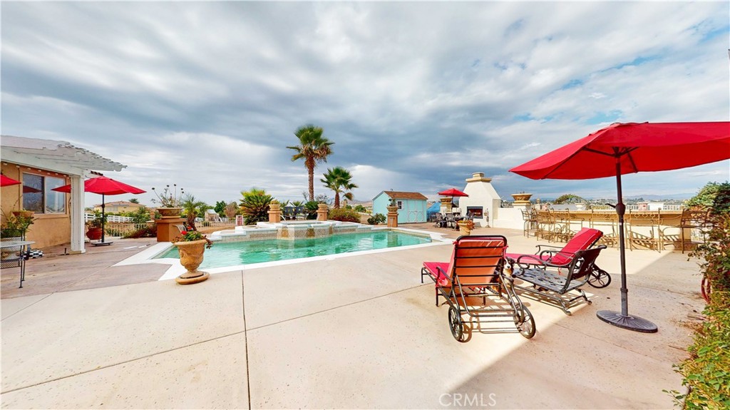 18563 Sunset Knoll