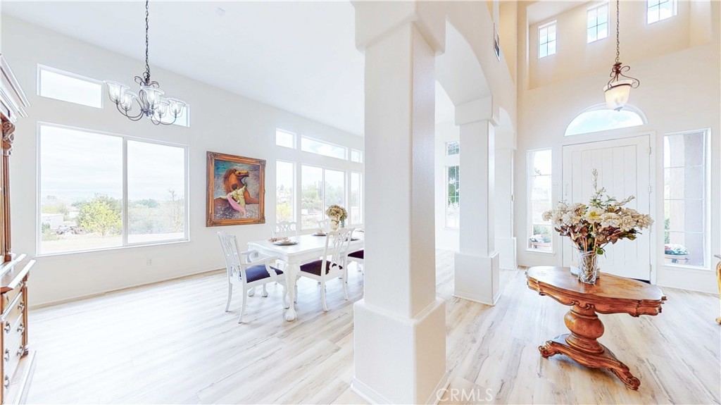 18563 Sunset Knoll