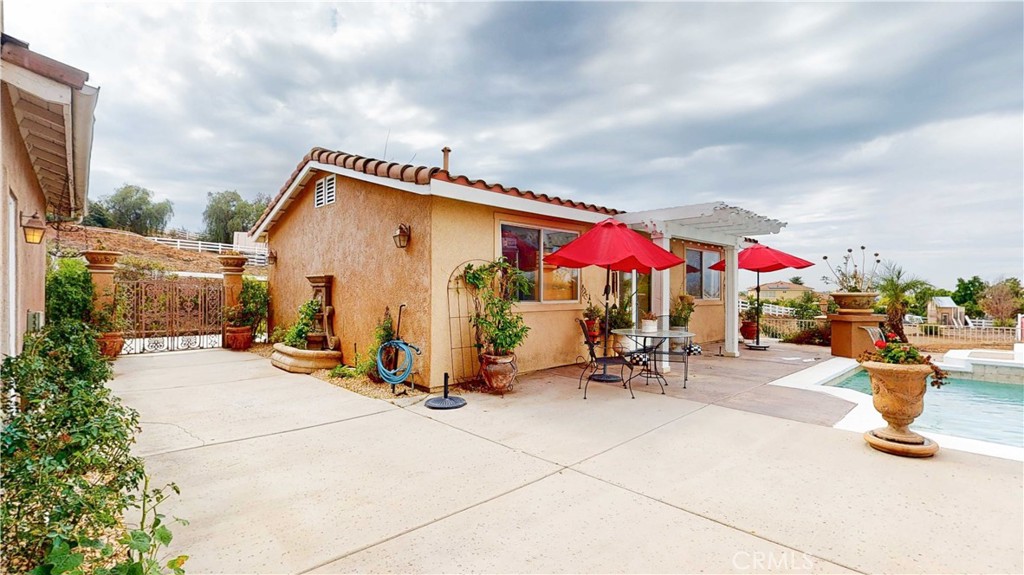 18563 Sunset Knoll