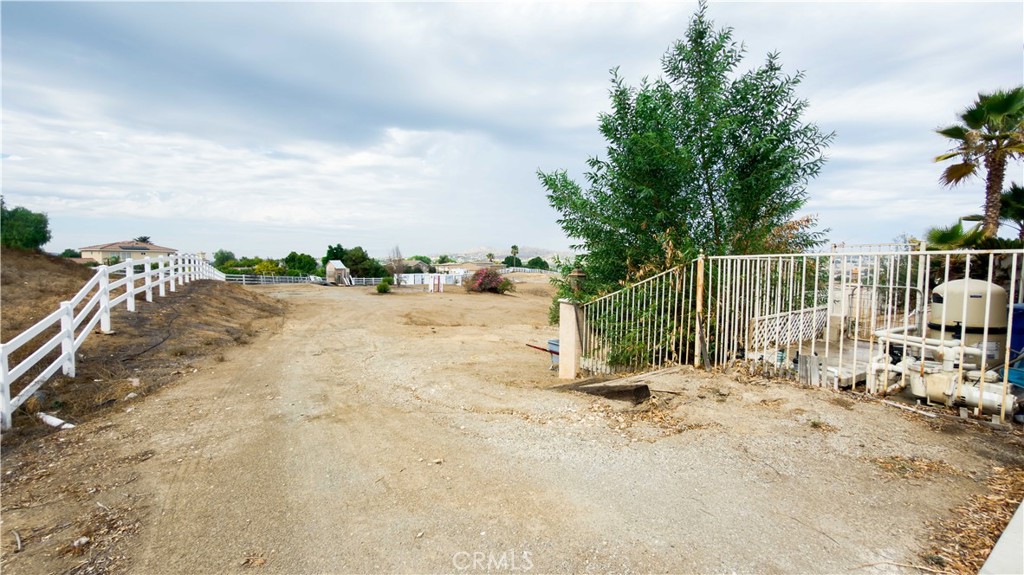 18563 Sunset Knoll
